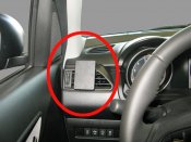 Mobilholder Suzuki Swift fra 2017-
