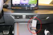 Mobilholder Cupra Born fra 2022-