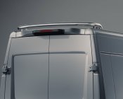 Bageste tagbøjle til Iveco Daily H2 fra 2014 og frem – Lysbøjle i rustfrit stål (70 mm) | Poleret