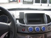 Mobilholder Mitsubishi L200 fra 2006-2015