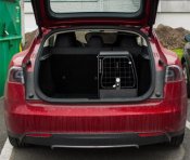 Hundebur Tesla Model S fra 2012-