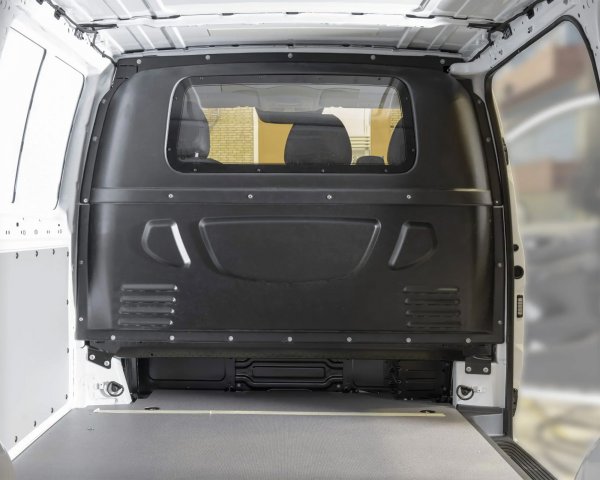 Nyhet: Förbättra komforten i din transportbil med Prefence komfortväggar!