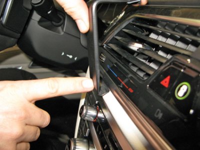 Mobilholder til BMW 7-serie Sedan fra 2015-2022