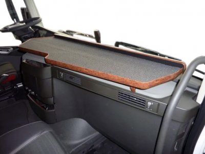 Stort bord XXL til Volvo FH Version 4 fra 2013-2020