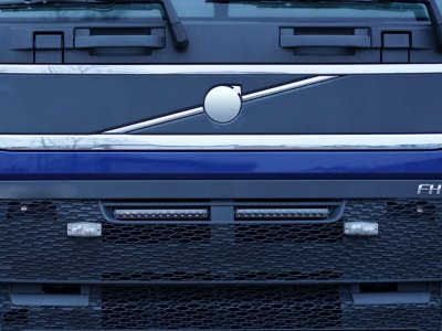 Forsænket Viklight LED rampe i fordøren til Volvo FH4 fra 2013-