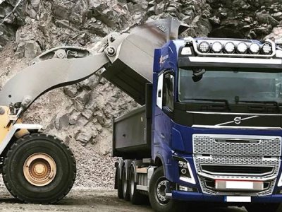 Forsænket Rigid LED rampe i frontlugen til Volvo FH4 fra 2013-