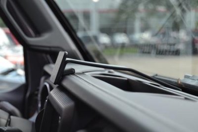 Mobilholder Jeep Wrangler fra 2018-