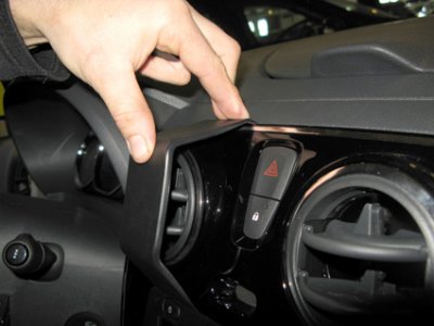 Mobilholder til Dacia Logdy fra 2012-2014