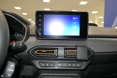 Mobilholder Dacia Sandero fra 2021- og fremefter