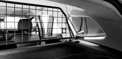 Bagagerumsadskillelse Dacia Duster fra 2018-2024