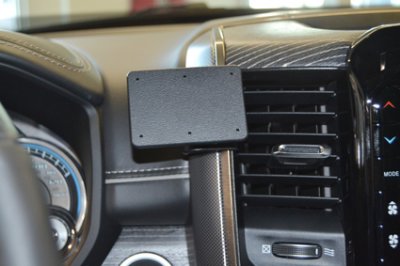 Mobilholder Dodge Ram 2020-