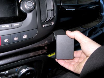 Mobilholder til Fiat 500L 2012-