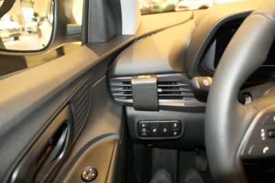 Mobilholder Hyundai i20 2020-