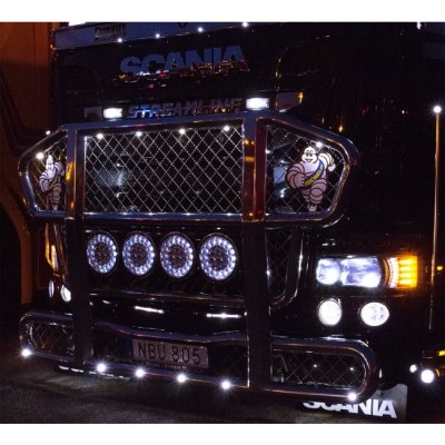 LED Extra Light 9" 75W Hi-Lux med parkeringslys
