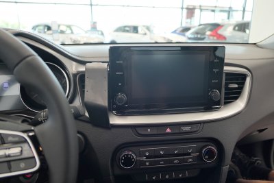 Mobilholder Kia XCeed 2019-