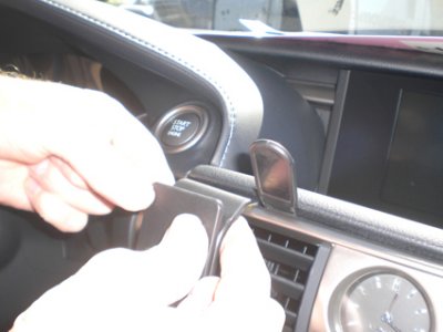 Mobilholder Lexus IS fra 2014 til 2021