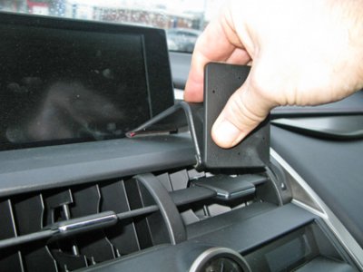 Mobilholder Lexus NX fra år 2015-2021