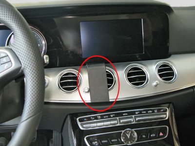 Mobilholder til Mercedes-Benz E-klasse fra 2016-2023