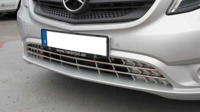 Nedre grill Mercedes Vito 2014-2020 til biler med malet kofanger.