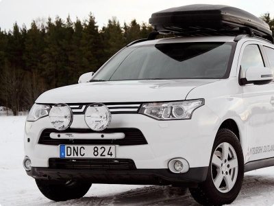Ekstra lygtebeslag i aluminium til Mitsubishi Outlander 2013-2015