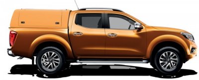 Force Pro motorhjelm med åbne sidepaneler til Nissan Navara (Double Cab) fra 2015-.