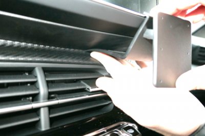 Mobilholder til Peugeot 2008 fra 2020- og fremefter