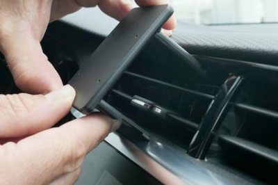 Mobilholder Opel Corsa fra 2020 og fremefter