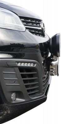 Ekstra lygtebeslag i rustfrit stål til Opel Vivaro fra 2020-
