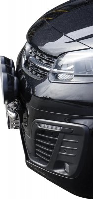 Ekstra lygtebeslag i rustfrit stål til Opel Vivaro fra 2020-