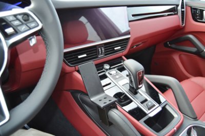 Mobilholder Porsche Cayenne fra 2018- og fremefter