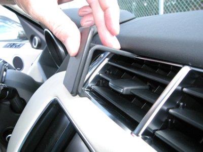 Mobilholder Range Rover Sport fra modelår 2013-2022
