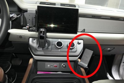 Mobilholder til Land Rover Defender fra 2020 og frem