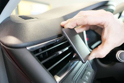Mobilholder Renault Clio fra år 2020-