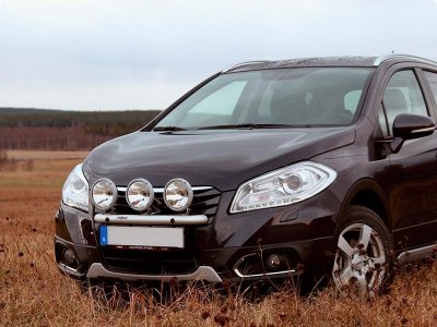 Ekstra lygtebeslag i aluminium til Suzuki SX4 S-Cross 2014-