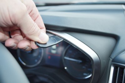 Mobilholder Subaru XV fra år 2018 og frem