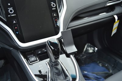 Mobilholder til Nissan Juke fra 2020- og fremefter
