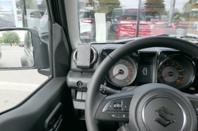 Mobilholder Suzuki Jimny 2018-