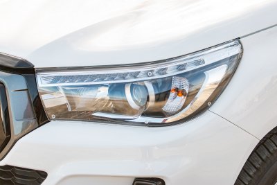 Gennemsigtige stenbeskyttere Hilux (Toyota) fra 2016-2020