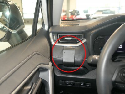 Mobilholder til Toyota RAV4 fra 2019-