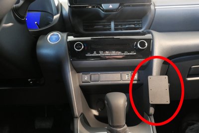 Mobilholder til Toyota Yaris Cross fra år 2021-