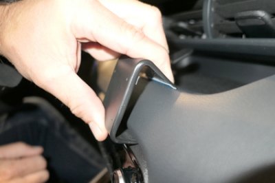 Mobilholder til Mazda 2 fra 2022- | Modeltilpasset