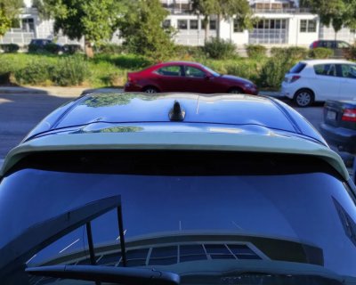 Tagvinge V1 til Mazda 2 fra 2022- | Sportsligt design til bagklap