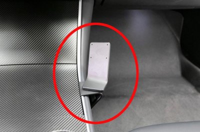 Mobilholder Tesla Model 3 fra 2017-2024