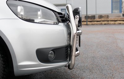 Stilfuld klassisk frontbøjle til VW Caddy 2010-2015