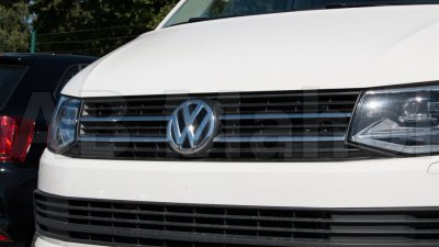 Øverste grill til VW T6 fra 2016-2019 med malet kofanger
