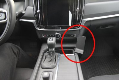 Mobilholder til Volvo V90 fra 2016-