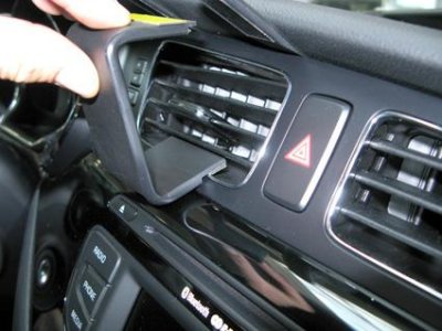 Mobilholder Kia Ceed fra 2013-2015