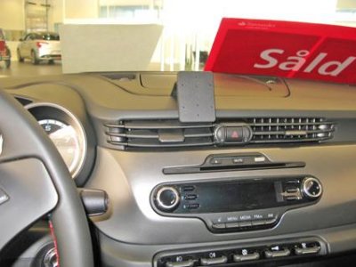 Mobilholder Alfa Romeo Giulietta fra 2010-2021