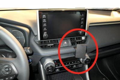 Mobilholder til Toyota RAV4 fra år 2019-