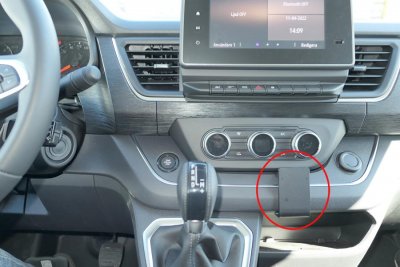 Mobilholder til Renault Trafic fra 2015-